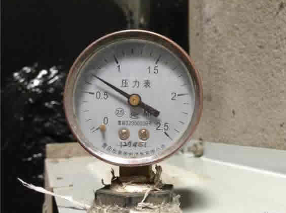 地暖水压测试
